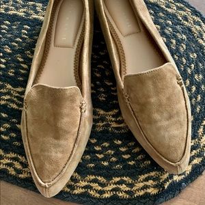 Tan Katie & Kelly size 9 flat shoes